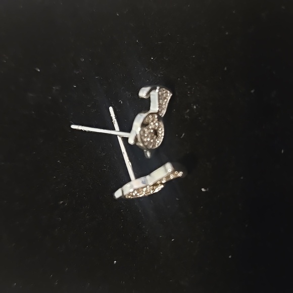 Very Light Pink And Silver Stud Cat Earrings .925 Silver - Picture 2 of 4